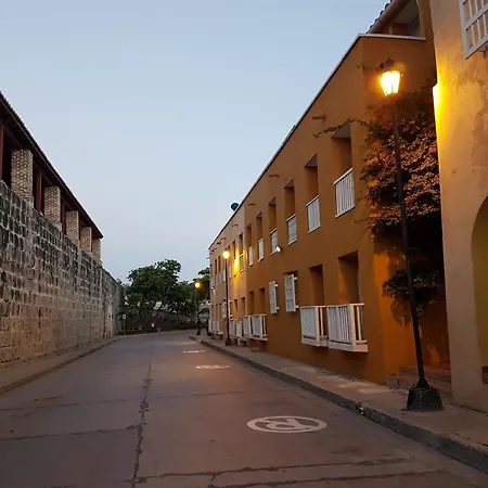 Apartamento Vista A La Muralla Disenador Recien Reformado Cartagena